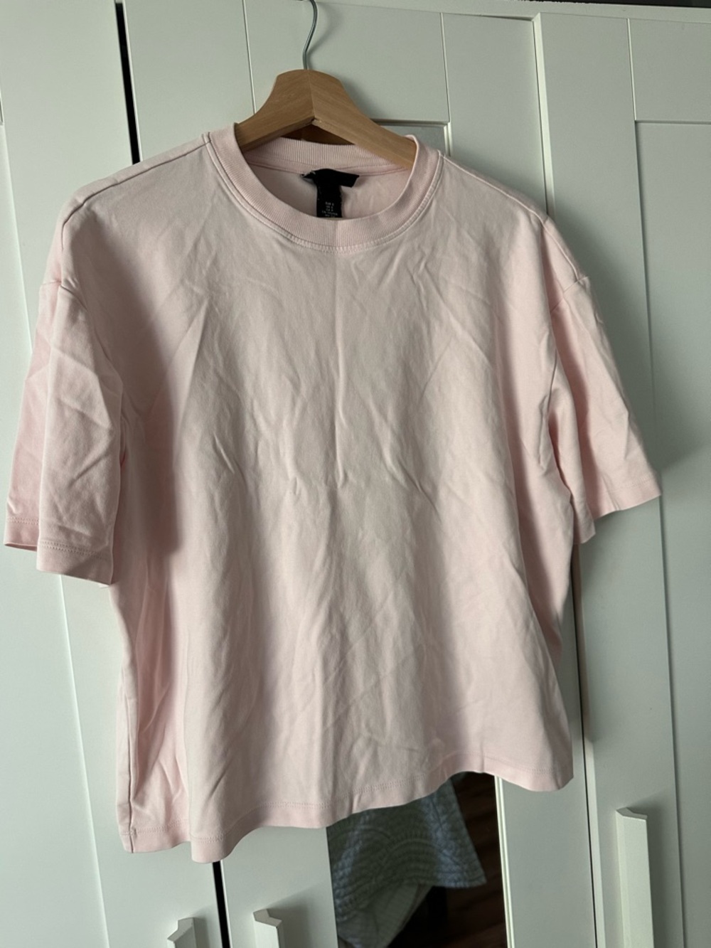 H&M Men’s Pale Pink Loose Fit Boxy Fit Crewneck Tee Small - Picture 4 of 7
